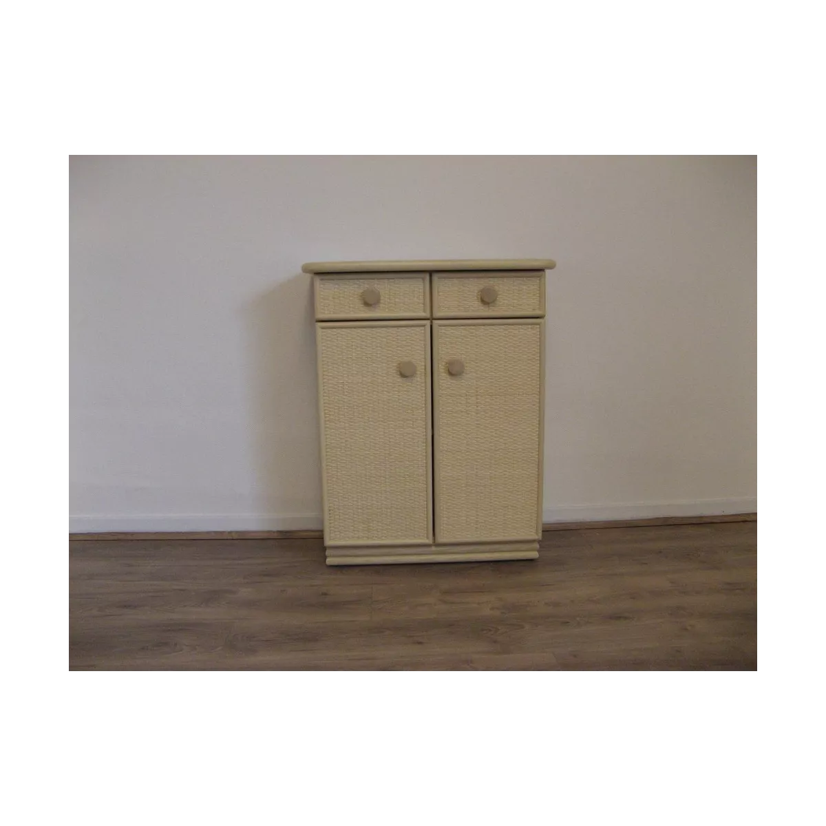 Meuble Zante 67x34 : 2 Portes et 2 Tiroirs Filipino