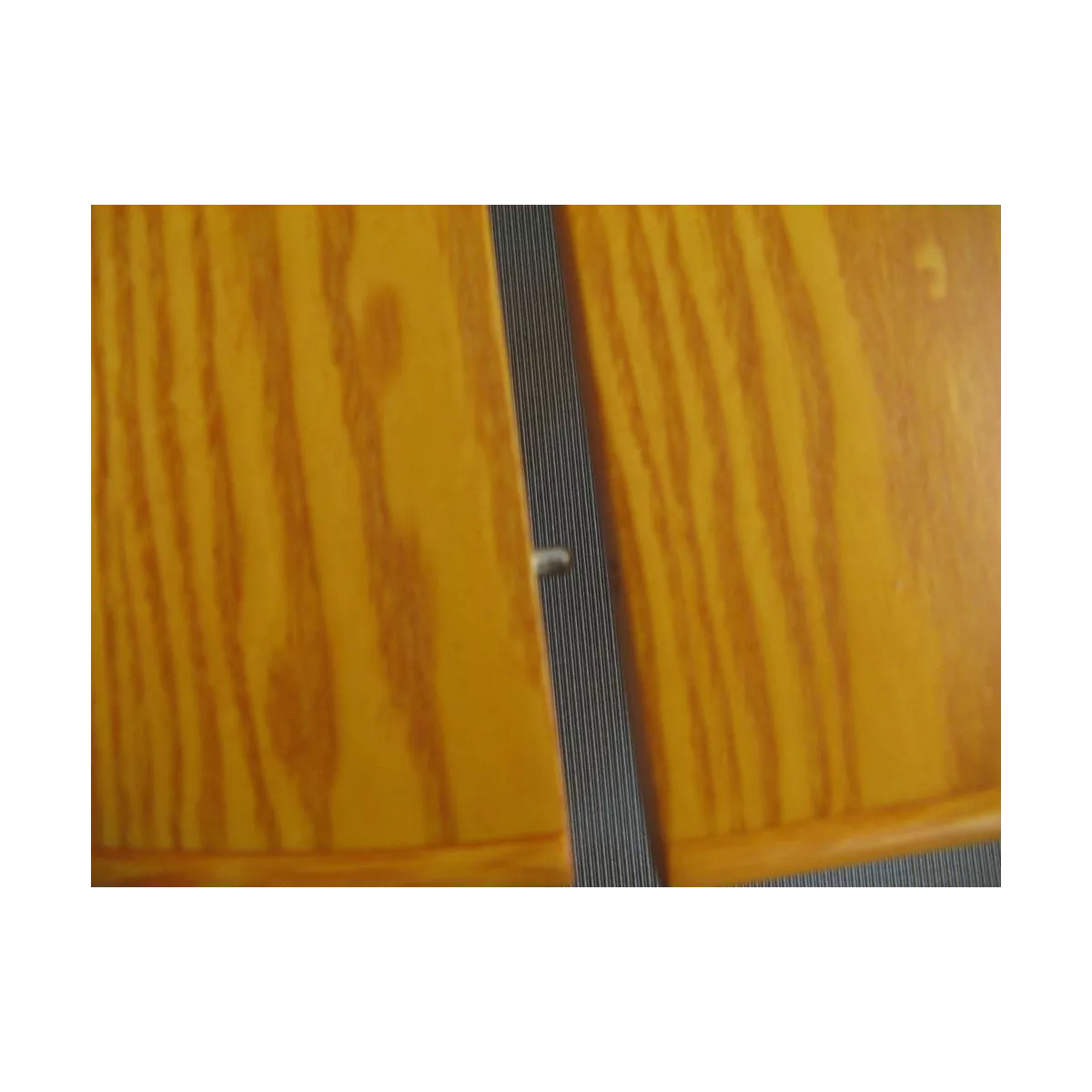 Table Kota Ronde Mostaza