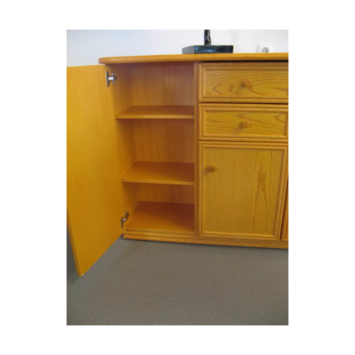 Bahut Delos 127x39 : 3 Portes et 2 Tiroirs Mostaza