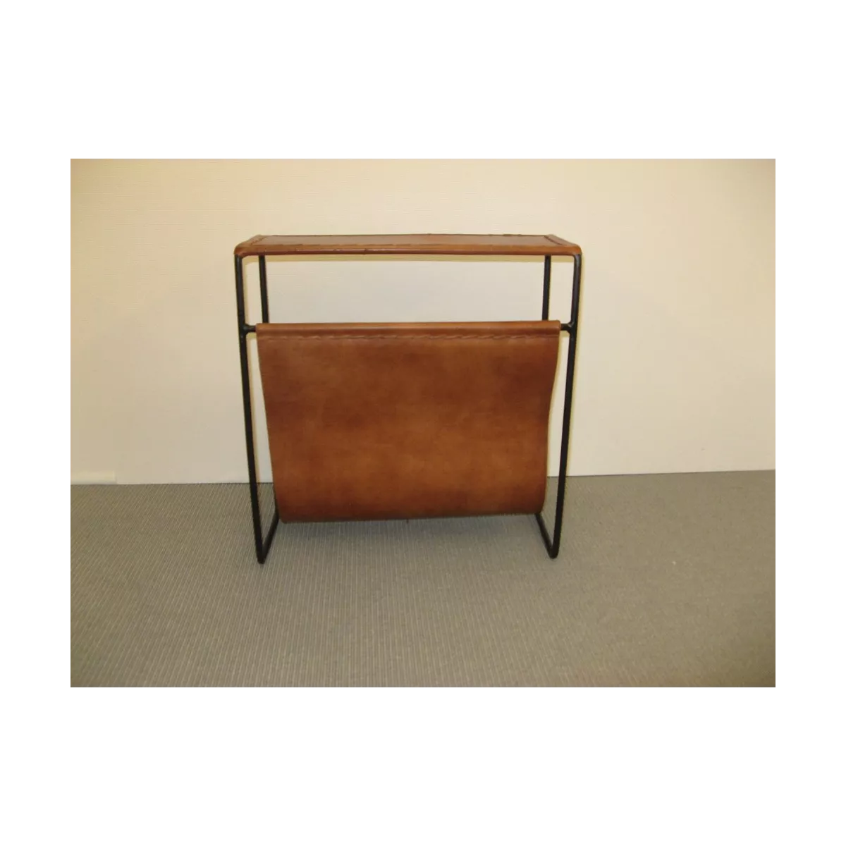 Porte Revues Cuir et Métal