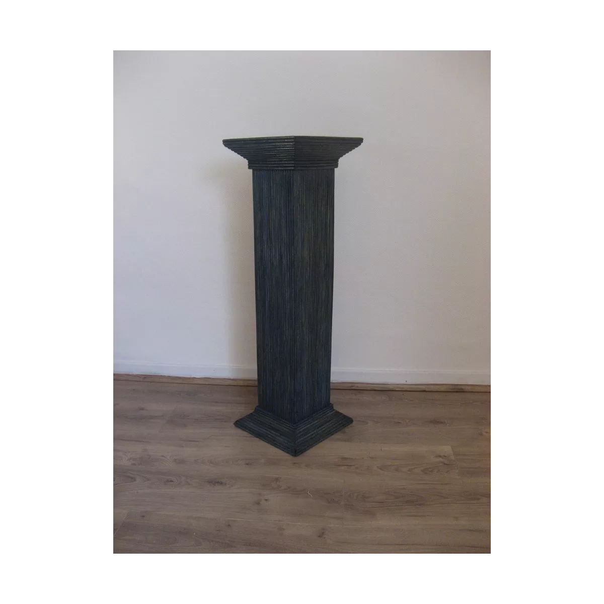 Colonne Grecque en Rotin H.67 cm Bleu