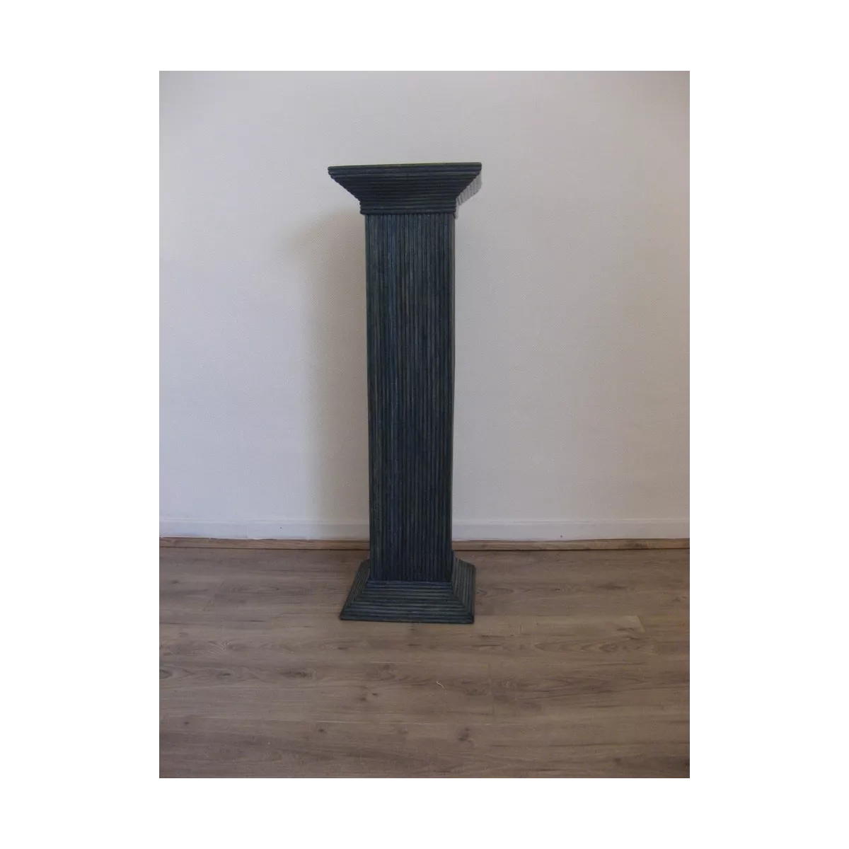 Colonne Grecque en Rotin H.91 cm Bleu