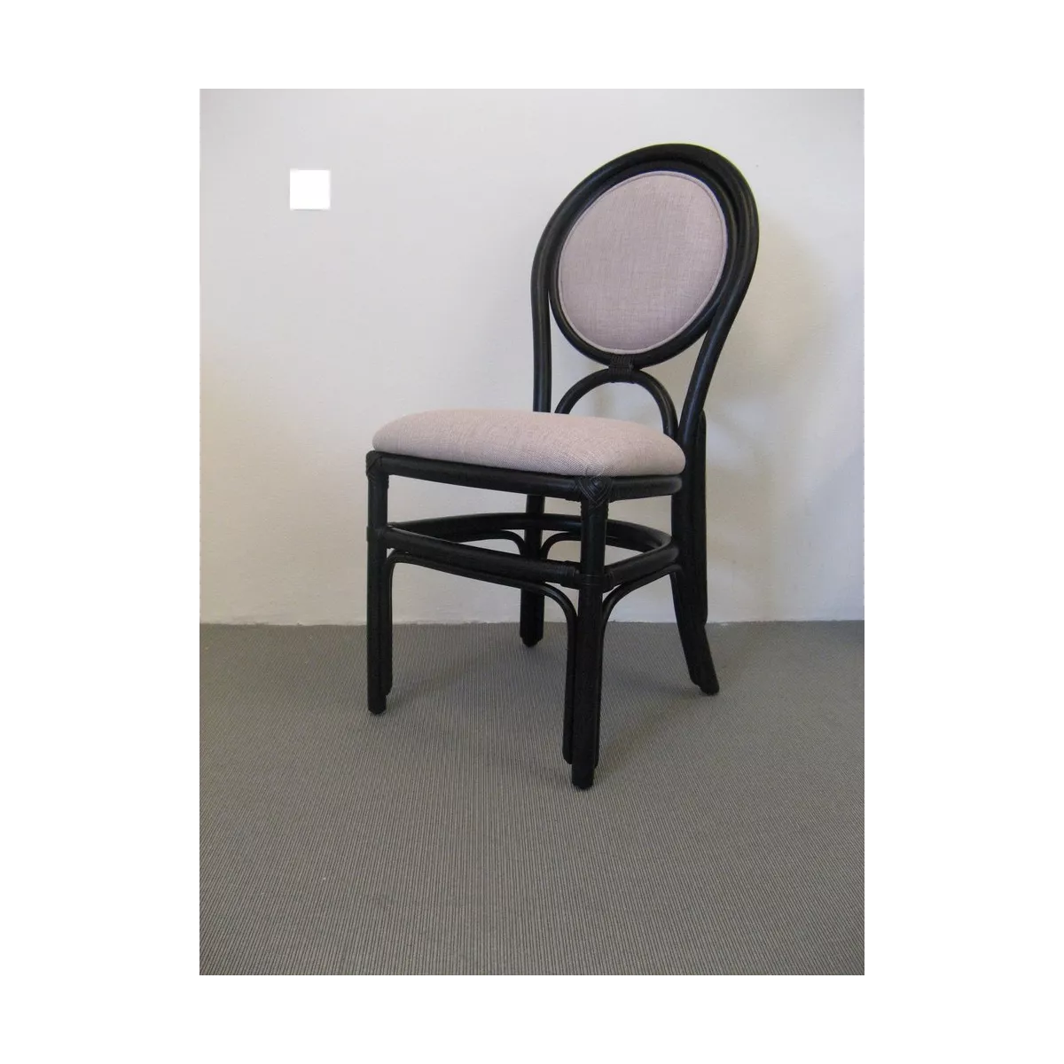 Chaise Médaillon en Rotin Noir