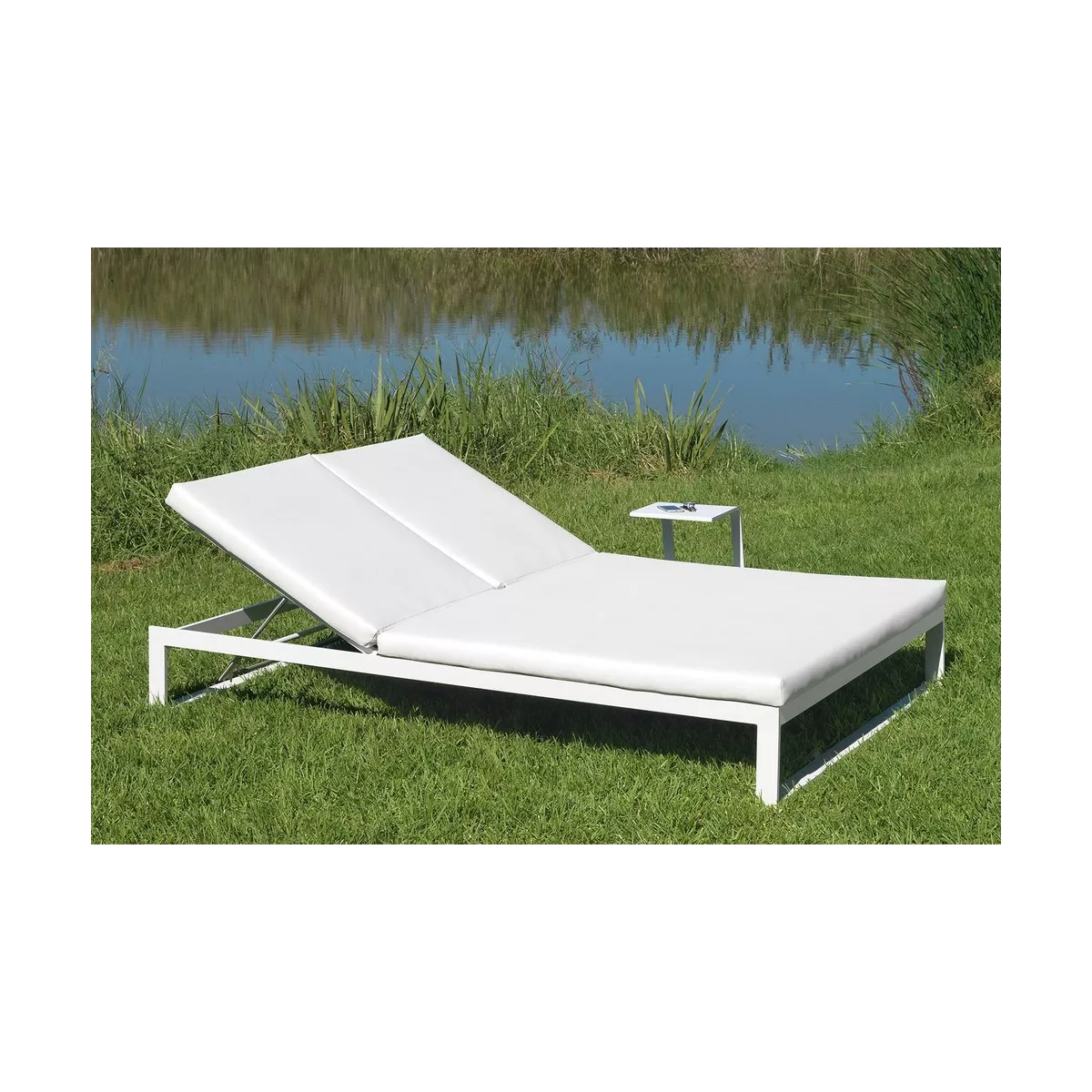Bout de Canapé Nerja Aluminium Blanc