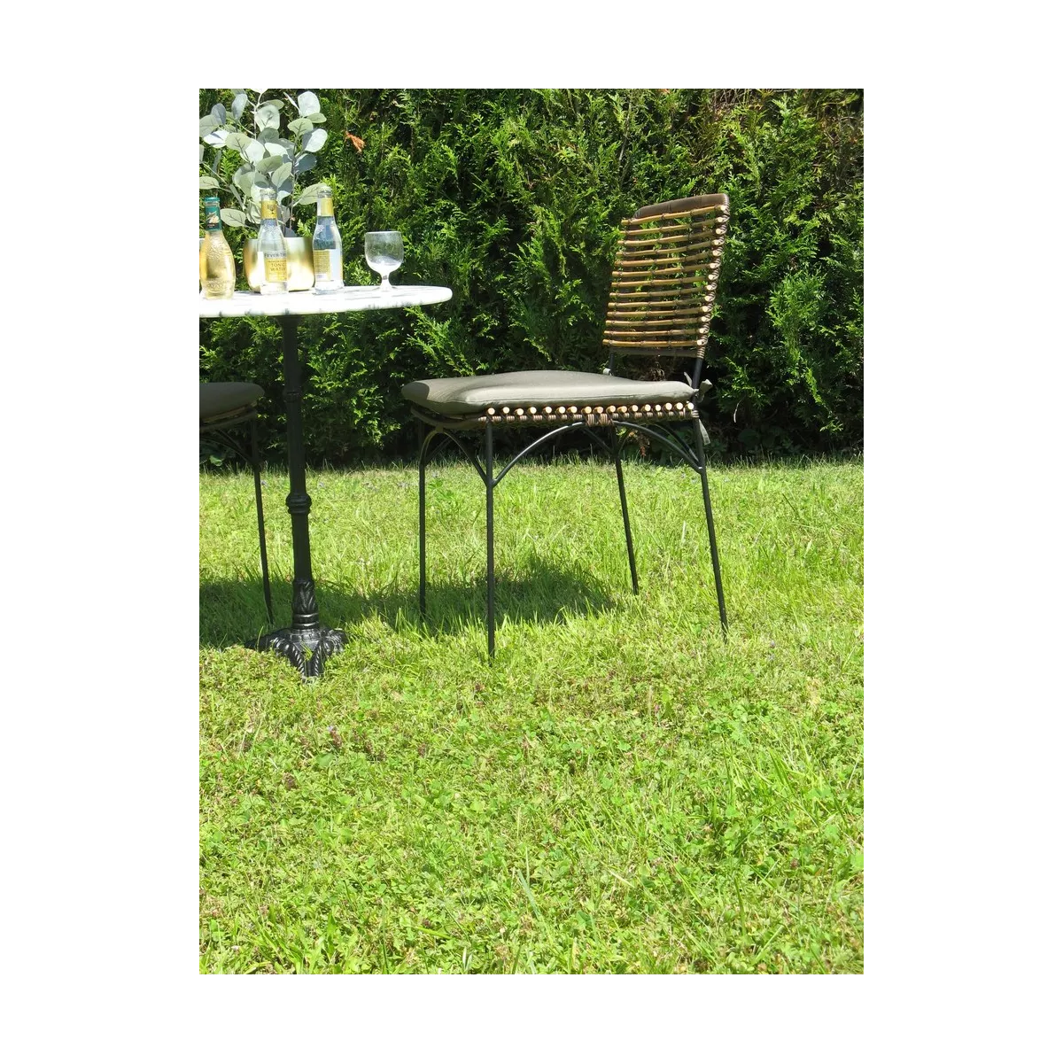 Chaise Baltimore Rotin Naturel et pieds métal noir