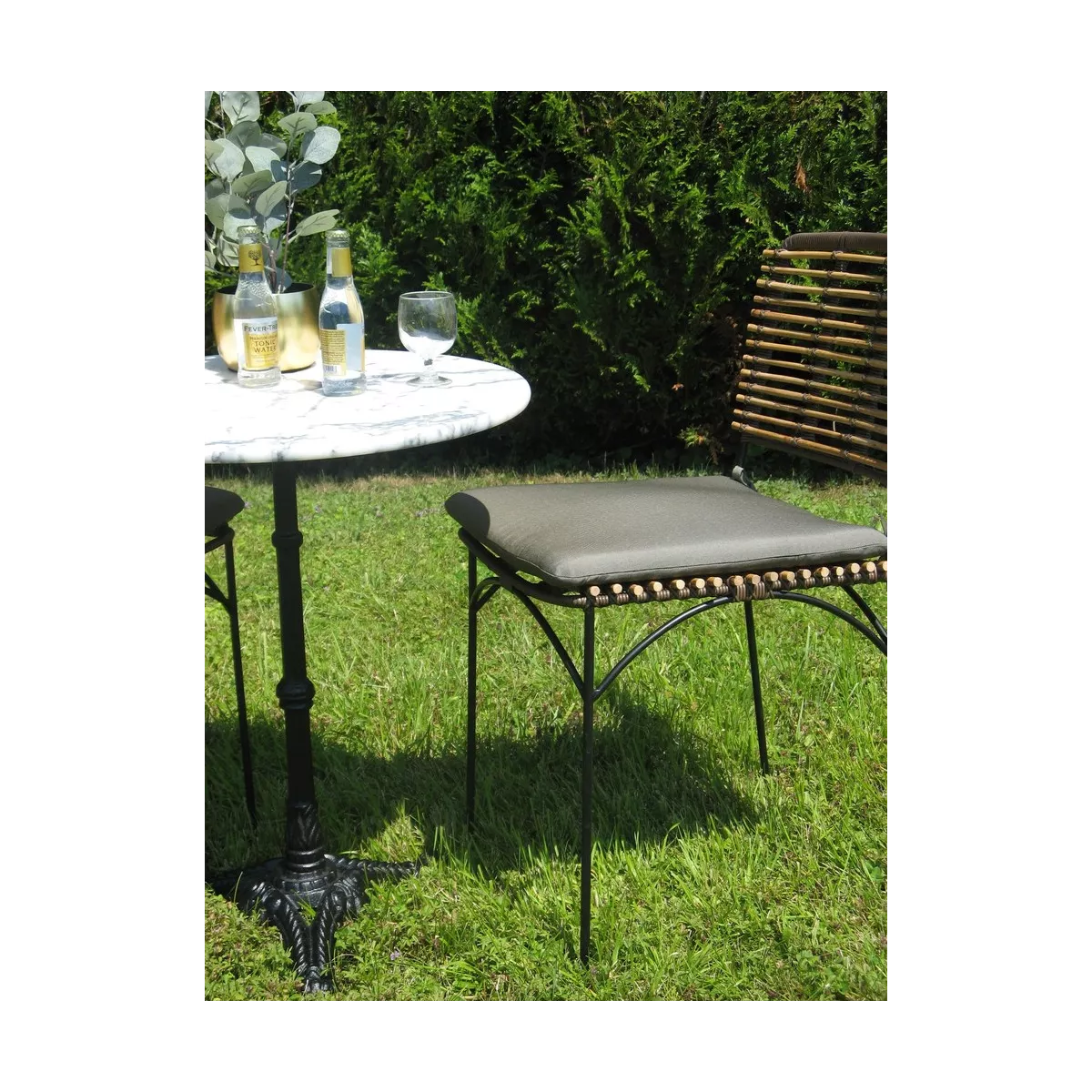 Chaise Baltimore Rotin Naturel et pieds métal noir