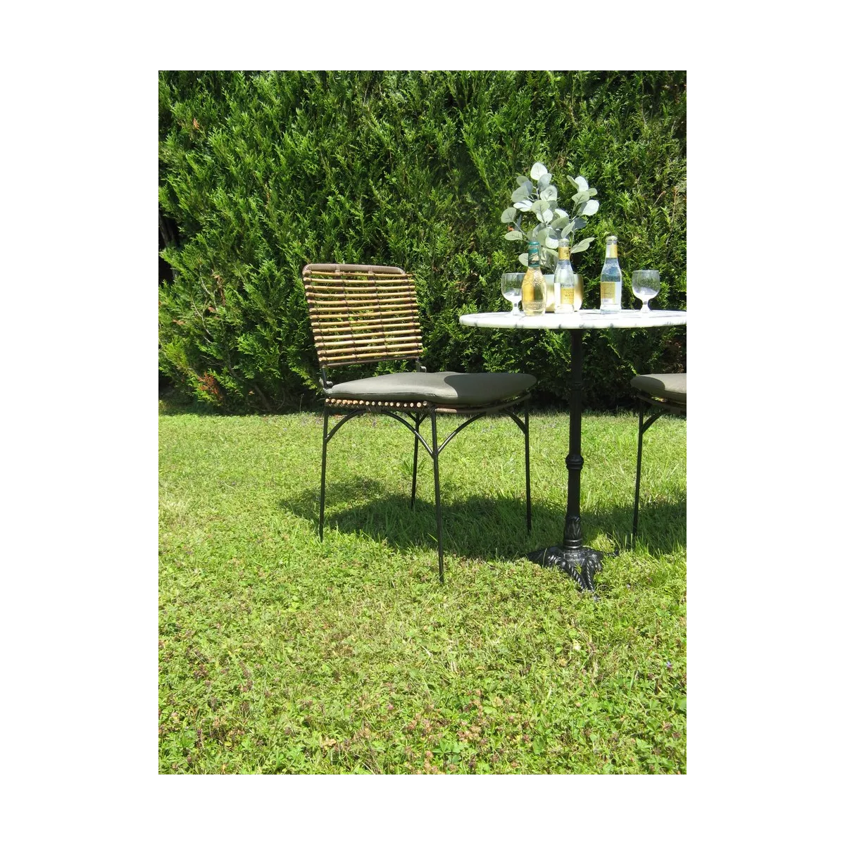 Chaise Baltimore Rotin Naturel et pieds métal noir