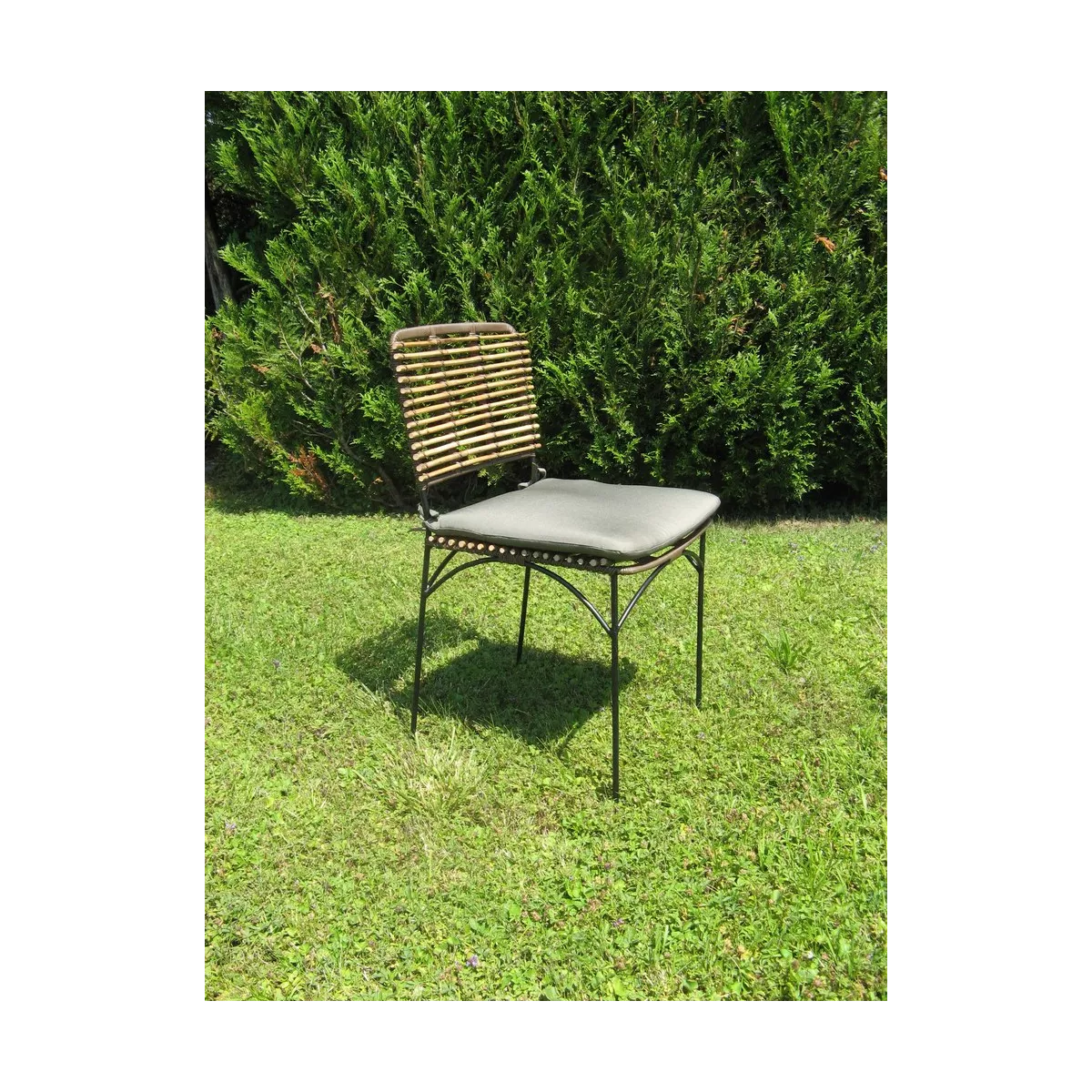 Chaise Baltimore Rotin Naturel et pieds métal noir