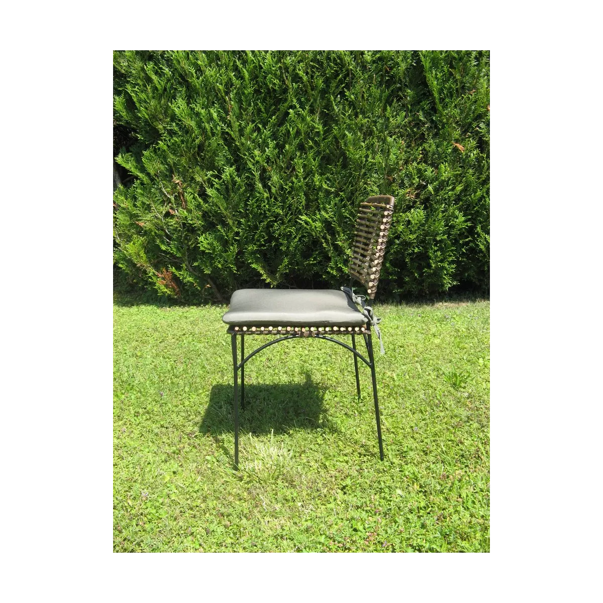Chaise Baltimore Rotin Naturel et pieds métal noir