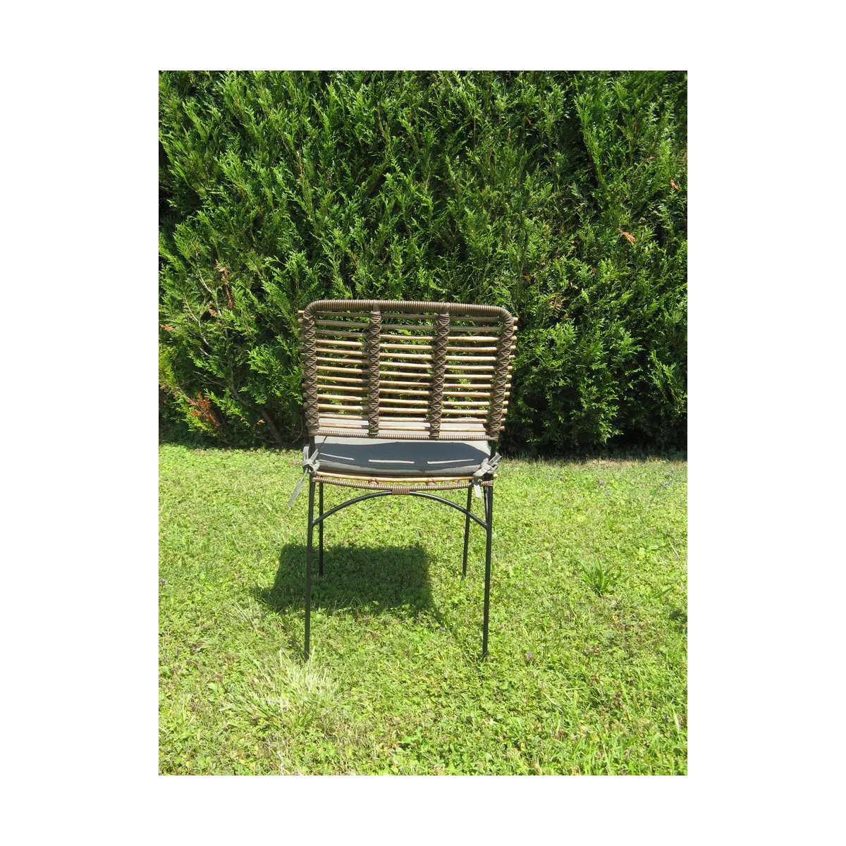 Chaise Baltimore Rotin Naturel et pieds métal noir