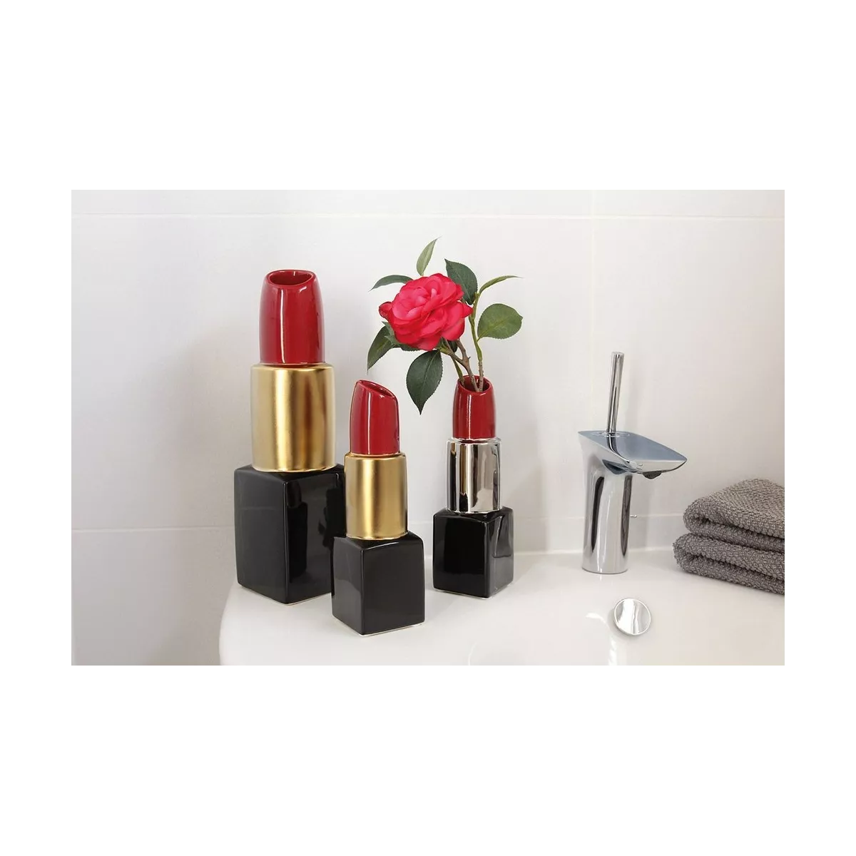 Vase Rouge à lèvres H.20 Noir-Argent-Rouge