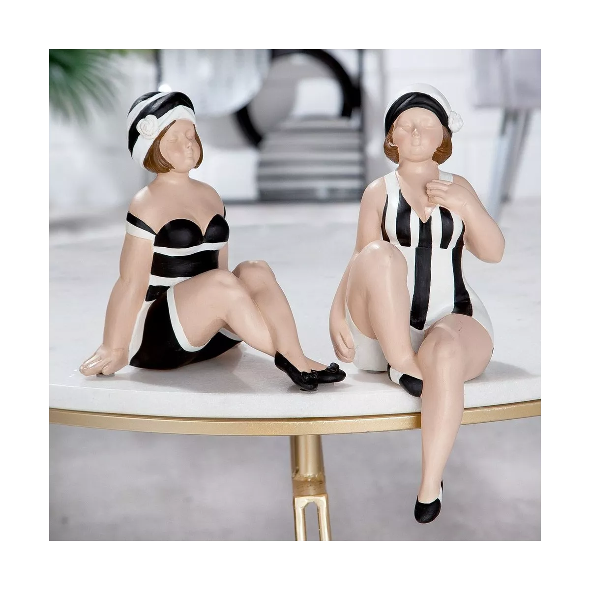 Figurine Becky noir et blanc H.19cm