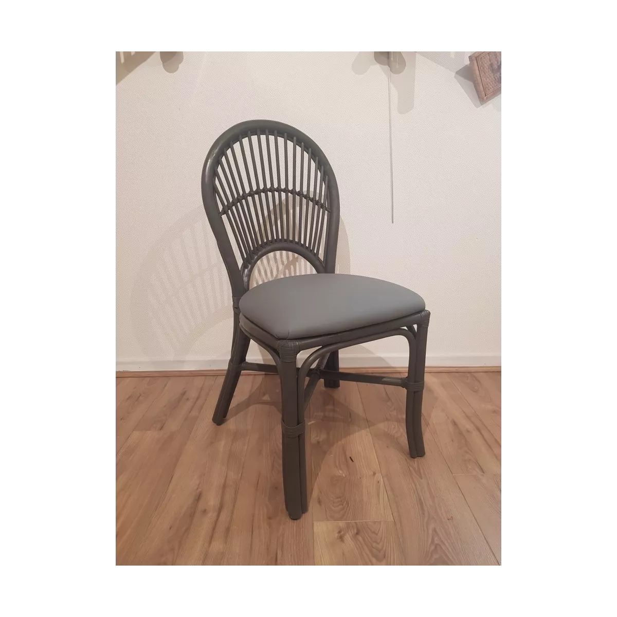 Chaise Léon Titan