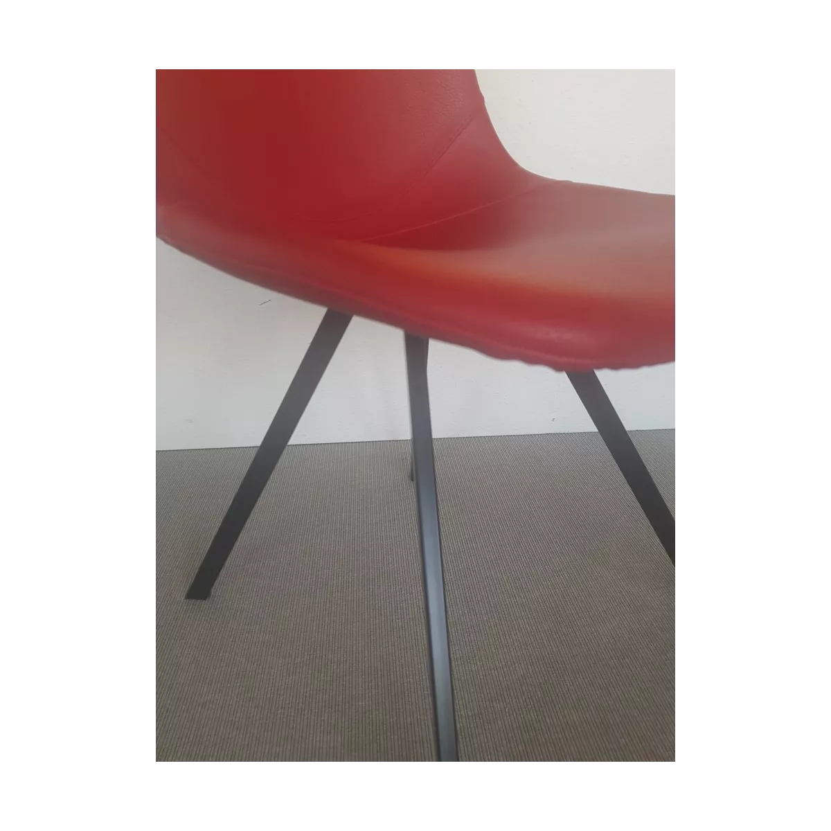 Chaise Happy Simili Rouge