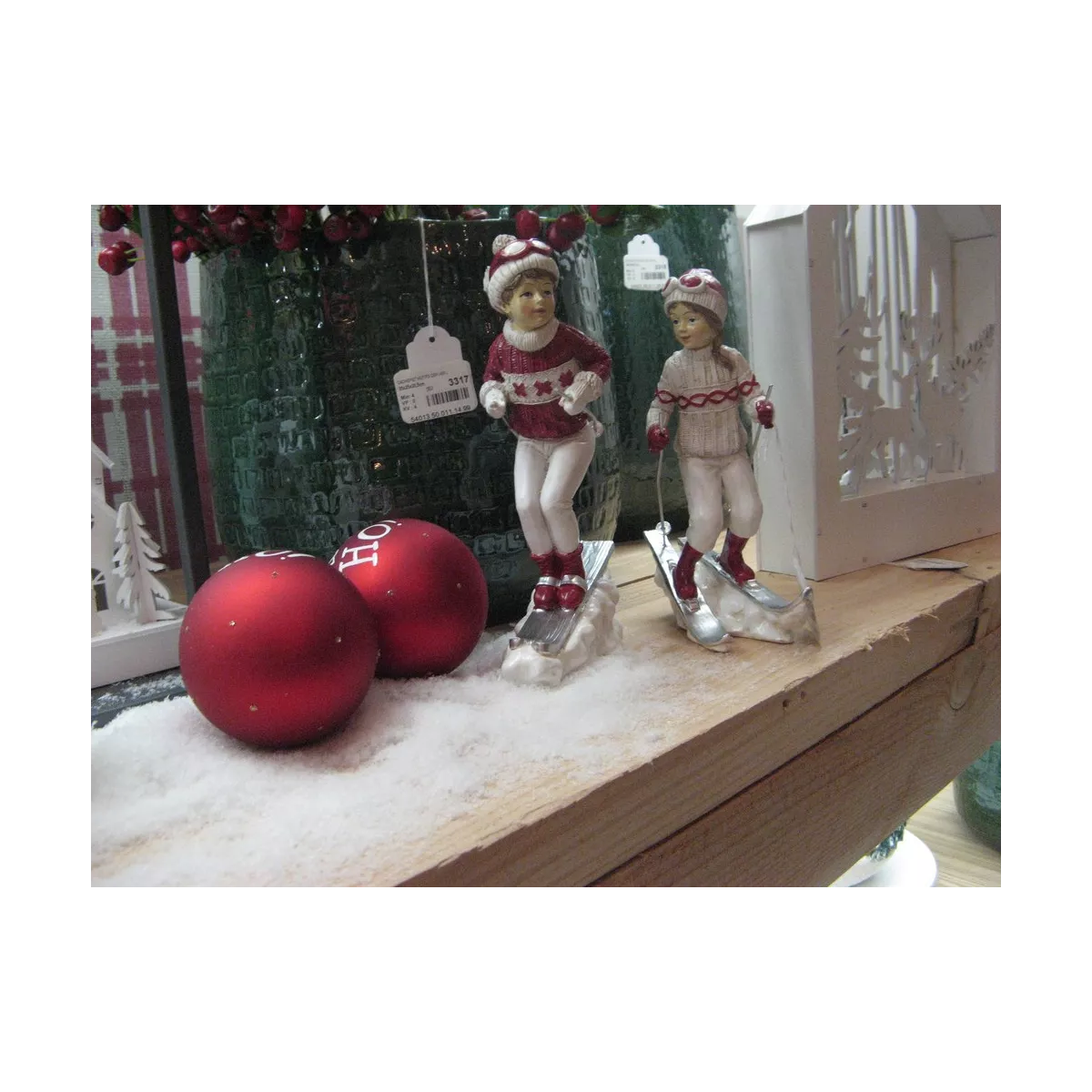 Ensemble de 2 Figurines Skieur et Skieuse rouge
