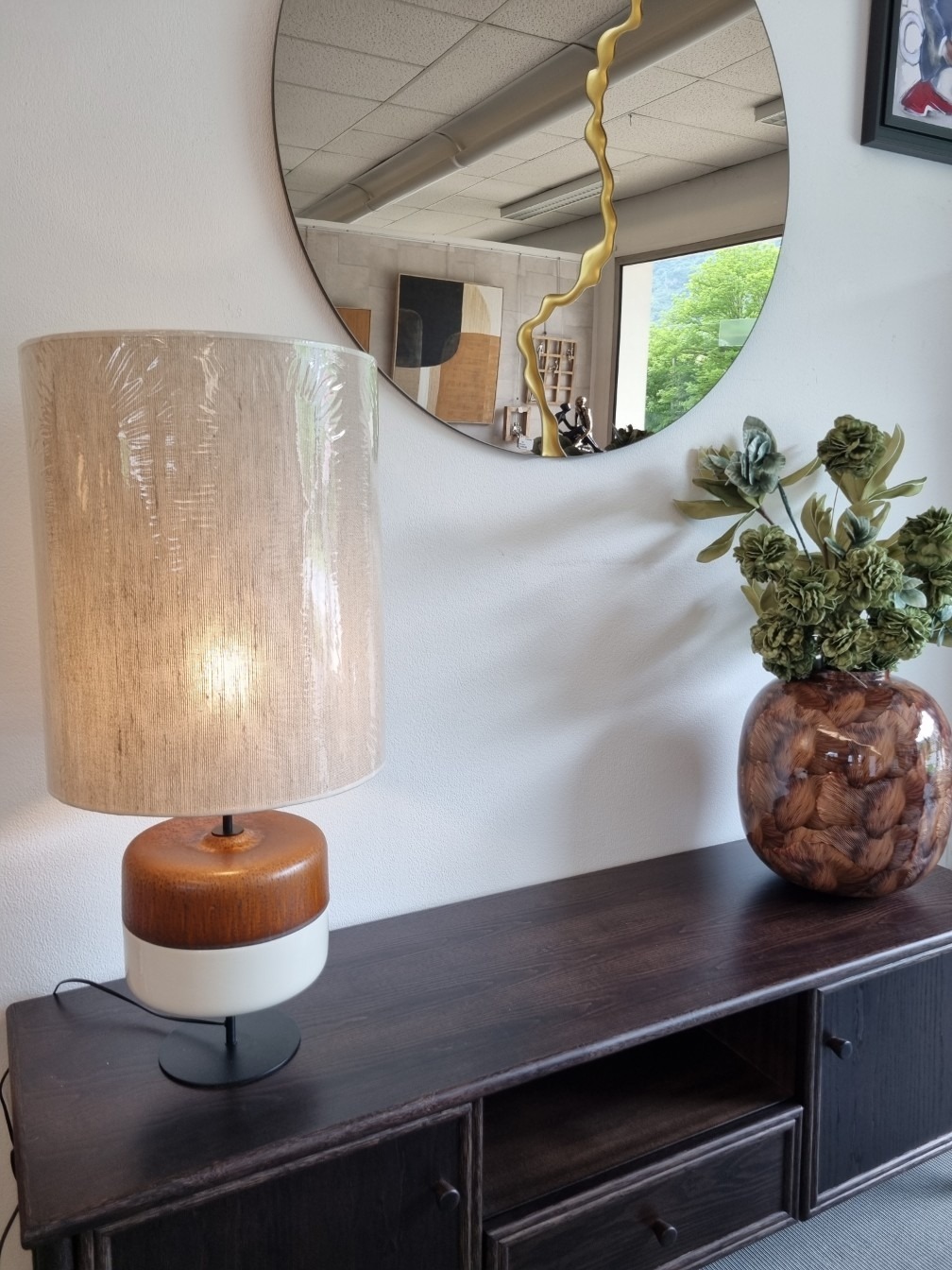 Lampe Louzieh : des palettes complémentaires raffinées.