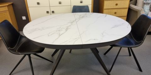 Nouveauté : Table ovale Sfera