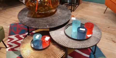 Tables basses Tricolores : de nouveau disponible